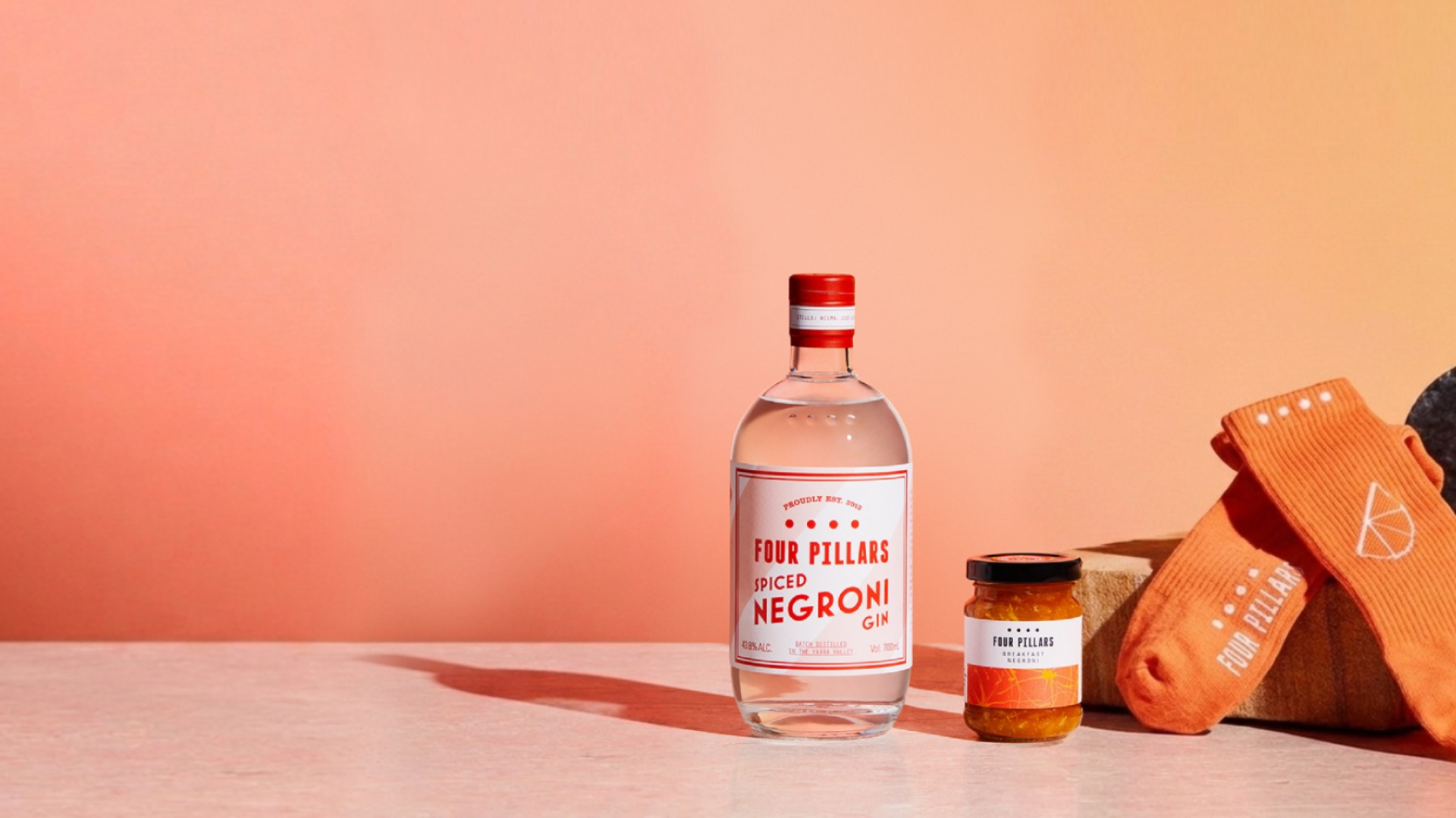 Everything you need to make a negroni cocktail recipe at home. 